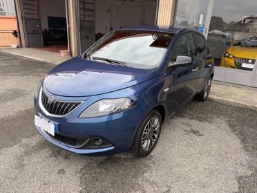 Lancia Ypsilon 1.0 Hybrid Gold