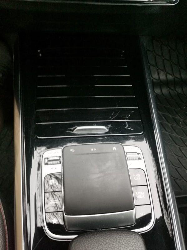 Mercedes-Benz Classe B B 180d 1.5d 116cv Sport Plus - AMG Pack