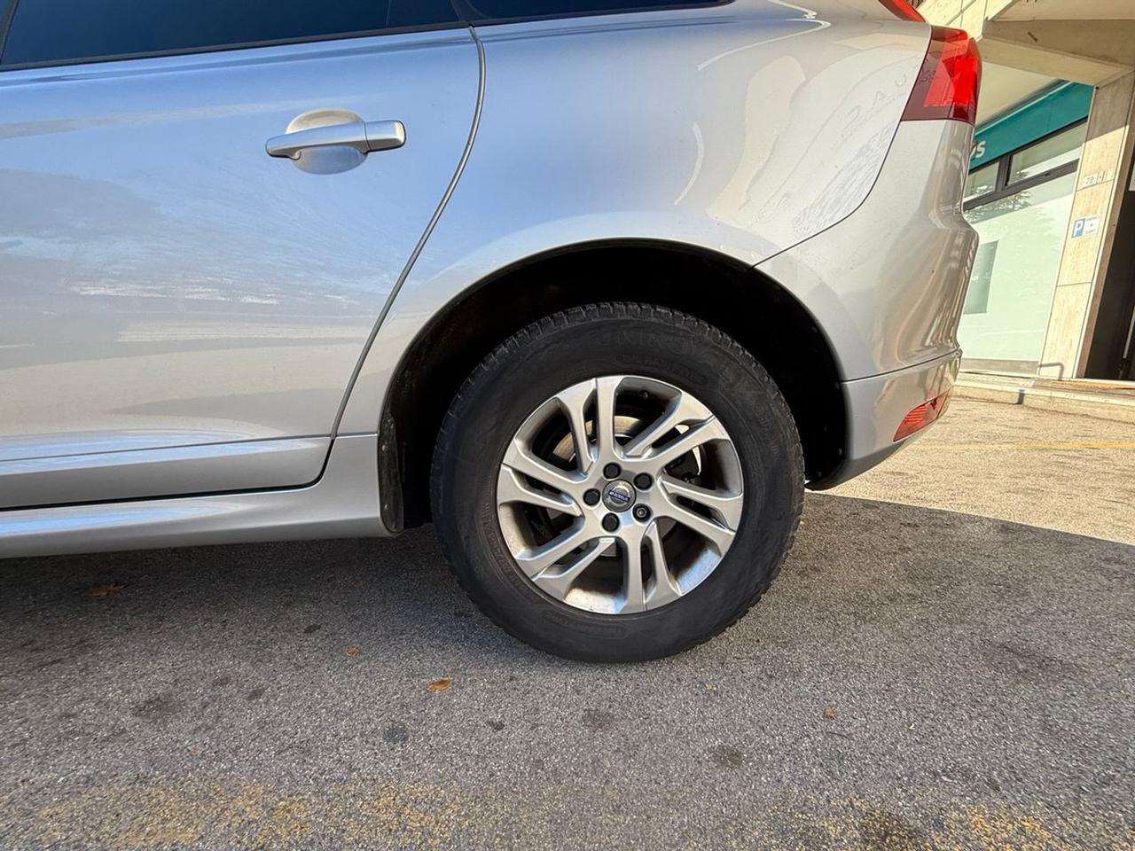 Volvo XC 60 Business 2.0 D4 #8045