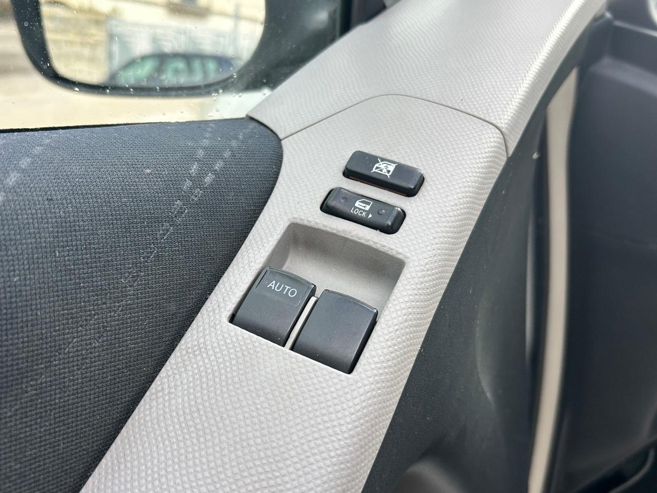 Toyota Yaris 1.0 VVT-i 5 porte