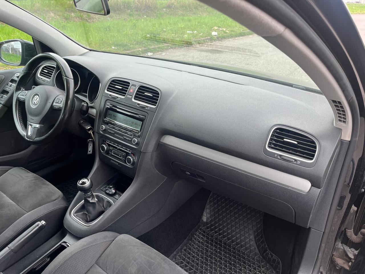 Volkswagen Golf 1.6 TDI DPF 5p. Highline