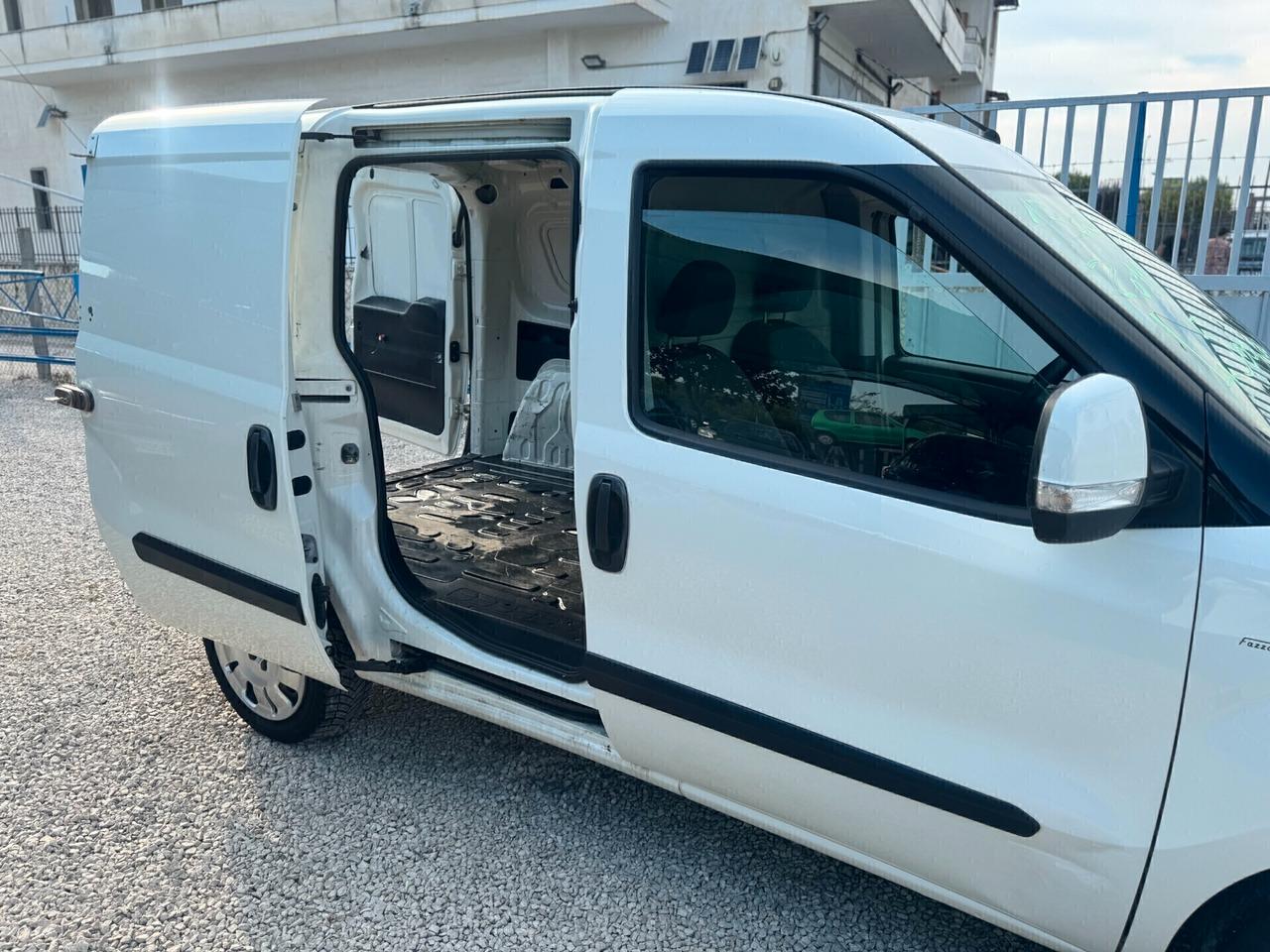 fiat doblo 1300 multijet 4 porte 2011