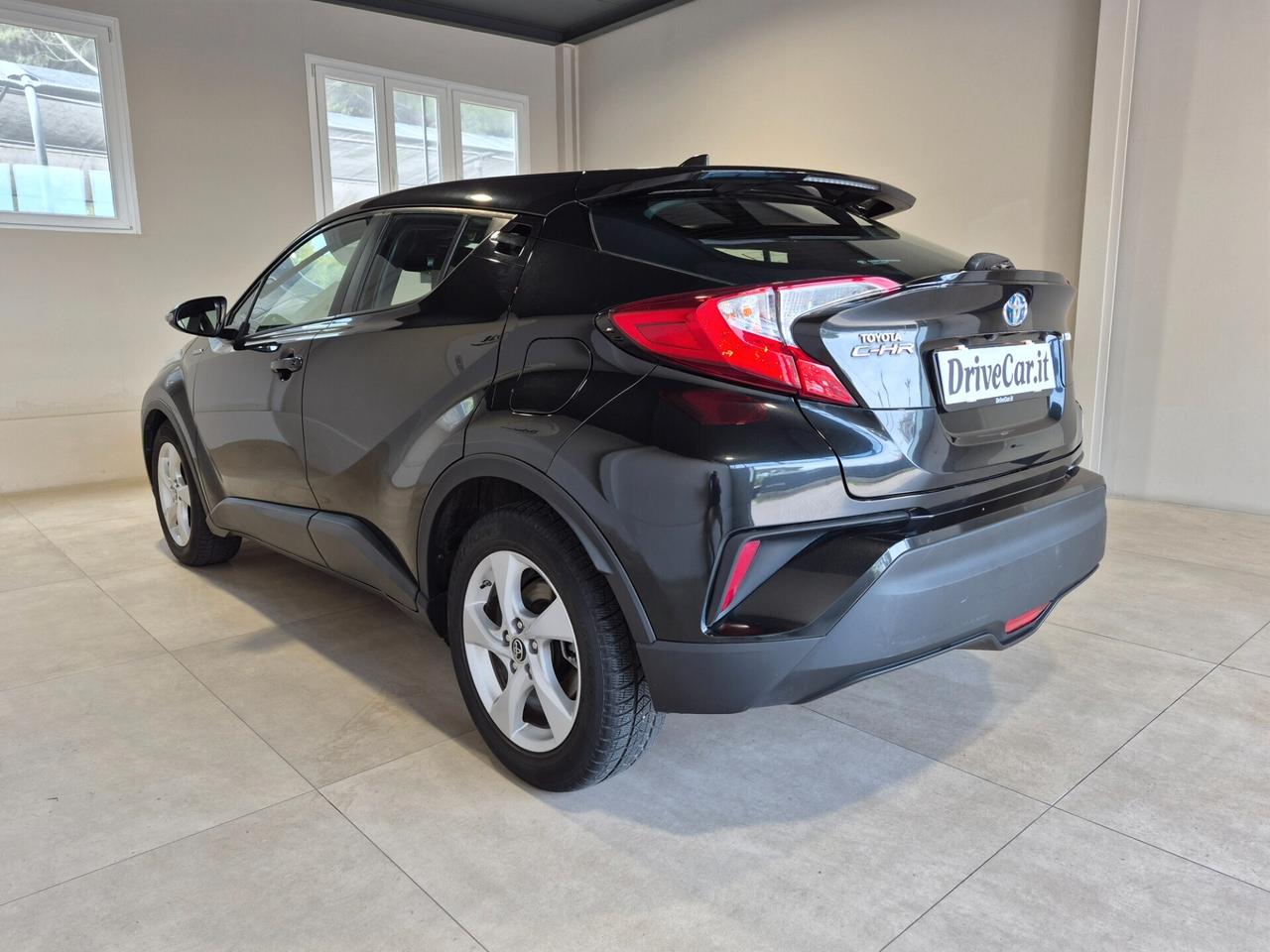 Toyota C-HR 1.8H E-CVT *24 MESI DI GARANZIA* LEDI NAVI RETROCAM. SEDILI RISC.