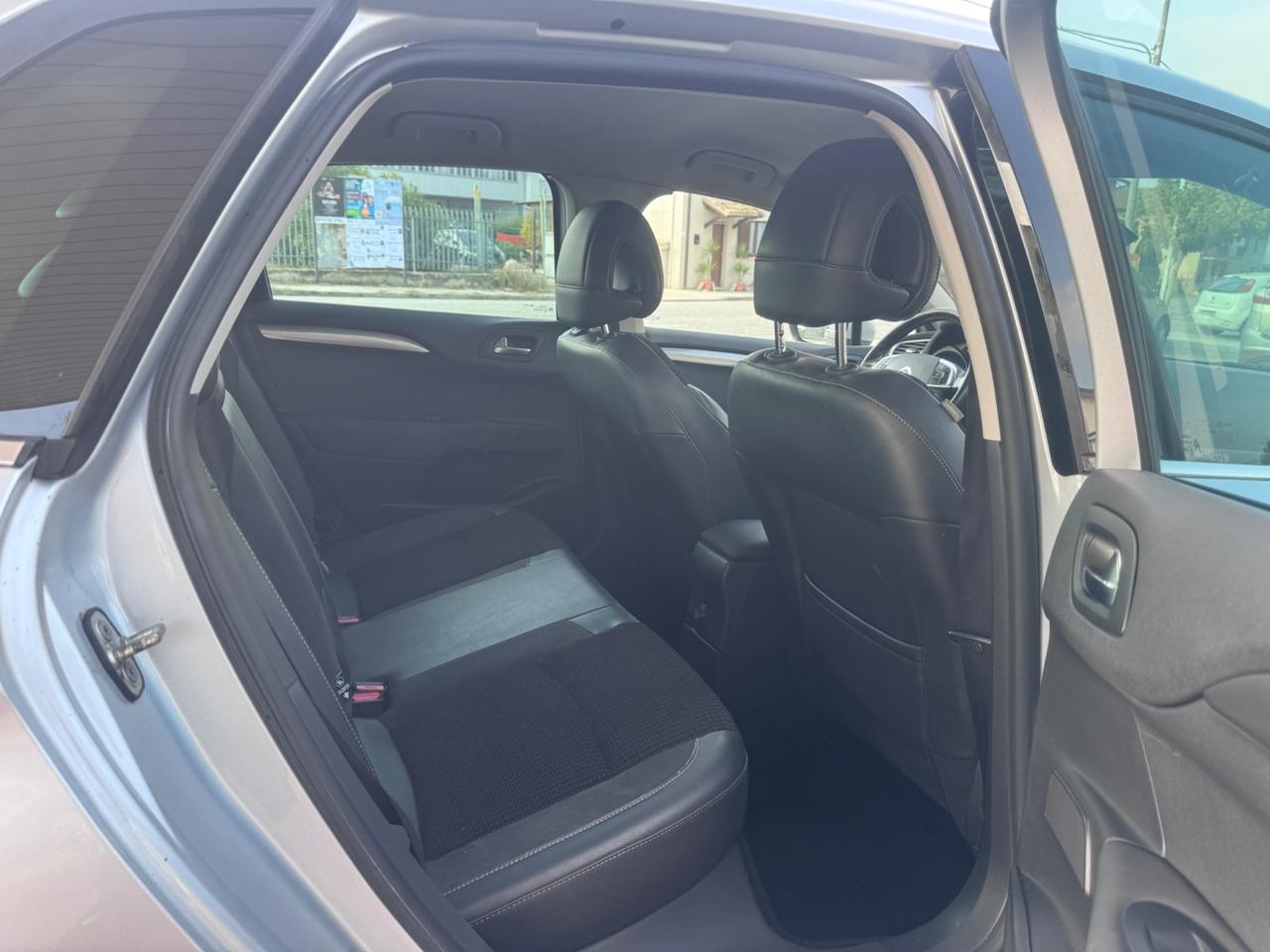 Citroen C4 1.6 VTi 120 GPL airdream Attraction