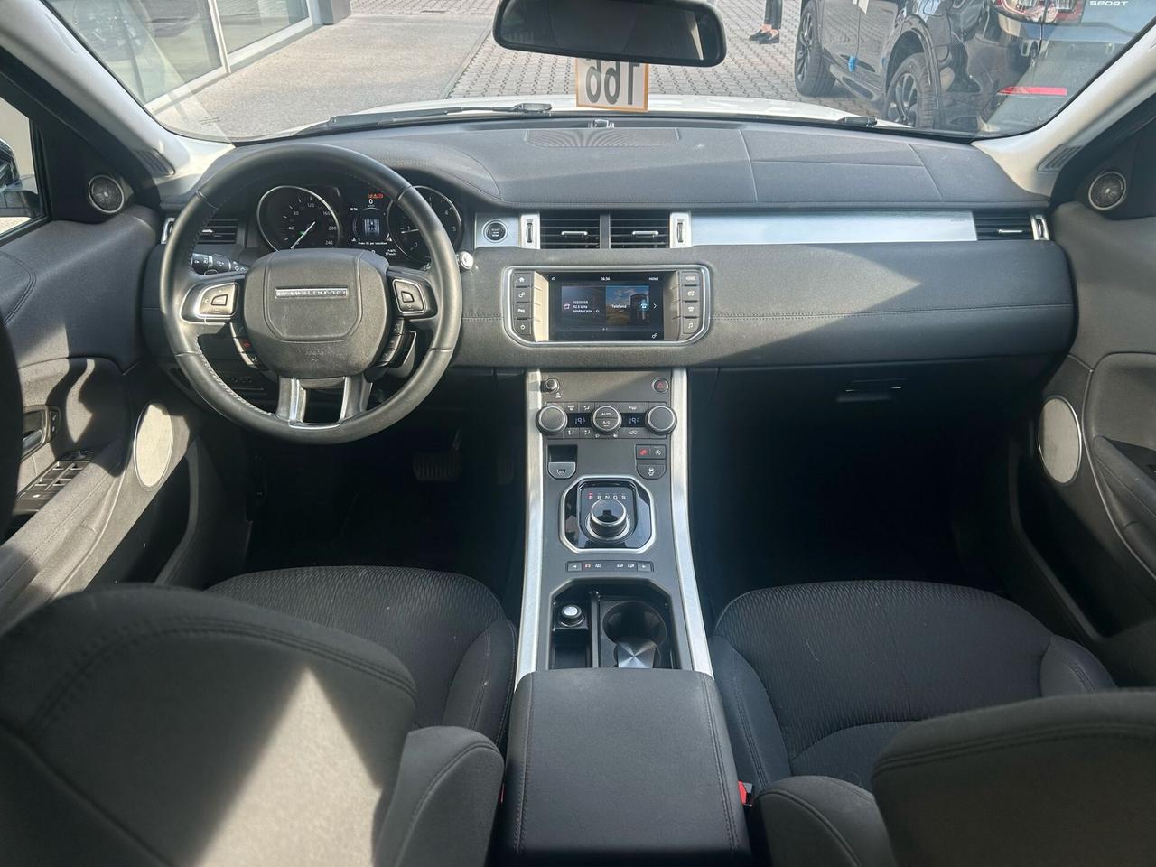 Range Rover Evoque 2.0 TD4 150 CV 5p. Pure