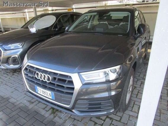 AUDI Q5 40 TDI quattro S tronic Business