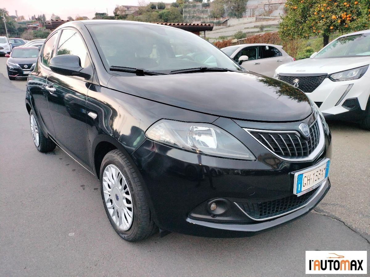 LANCIA - Ypsilon 1.0 firefly hybrid Gold s&s 70cv