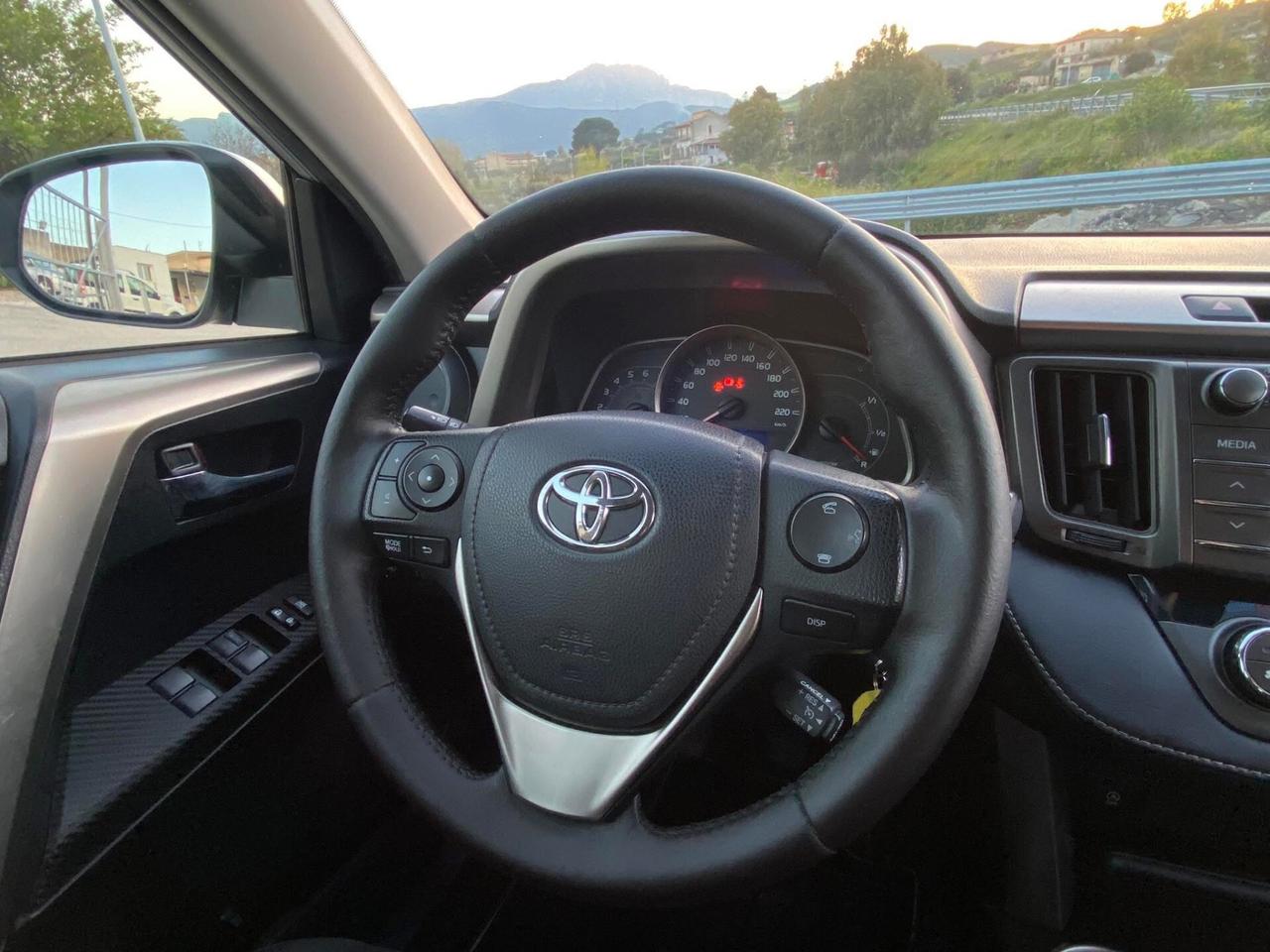 Toyota RAV 4 RAV4 2.0 D-4D 2WD