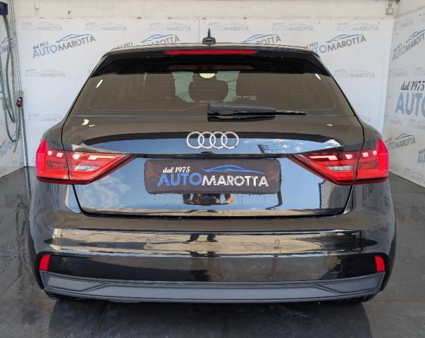 Audi A1 A1 Sportback 25 1.0 Tfsi IDENTITY BLACK