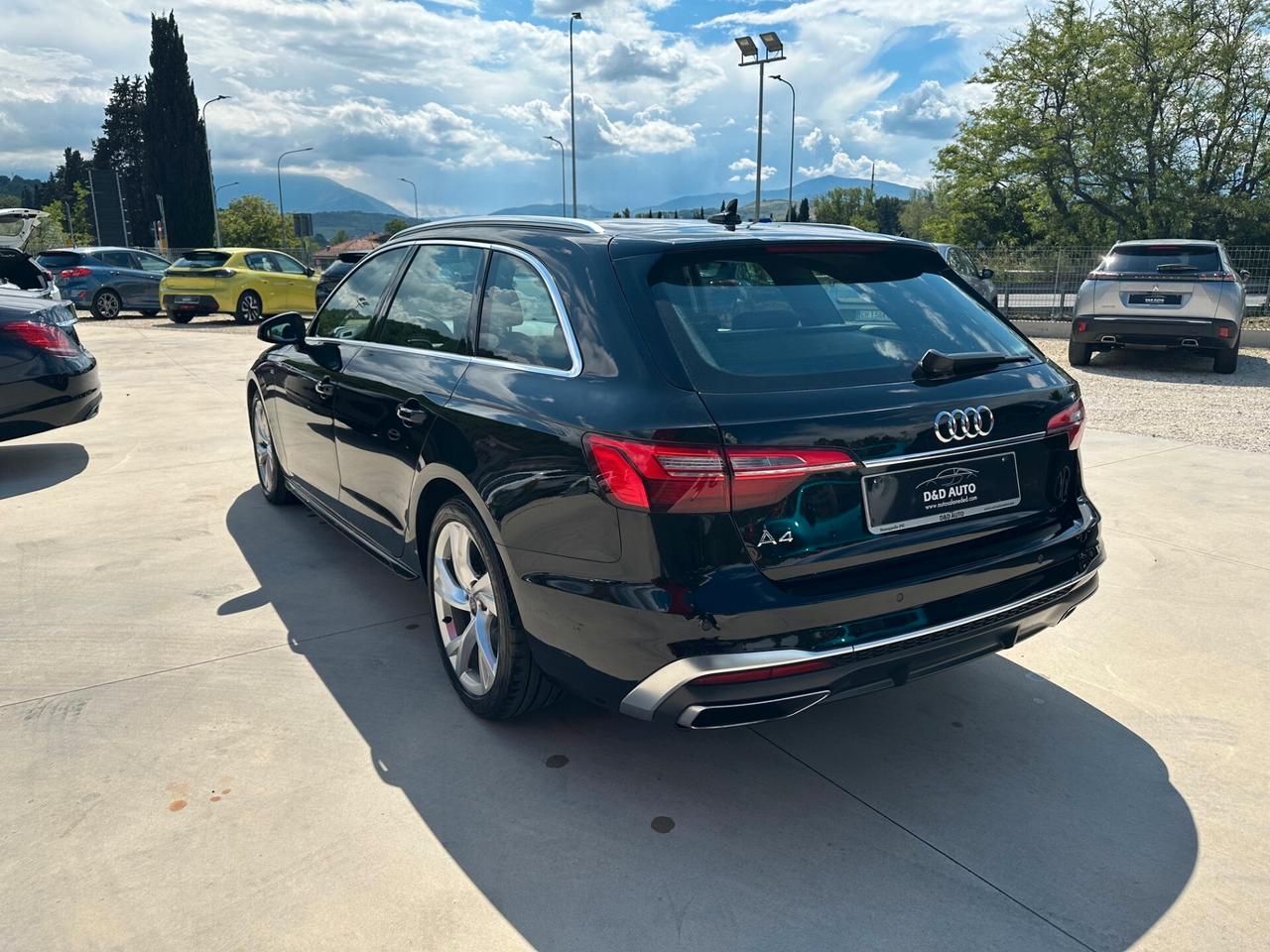 Audi A4 Avant 35 TDI 163 CV S tronic S line
