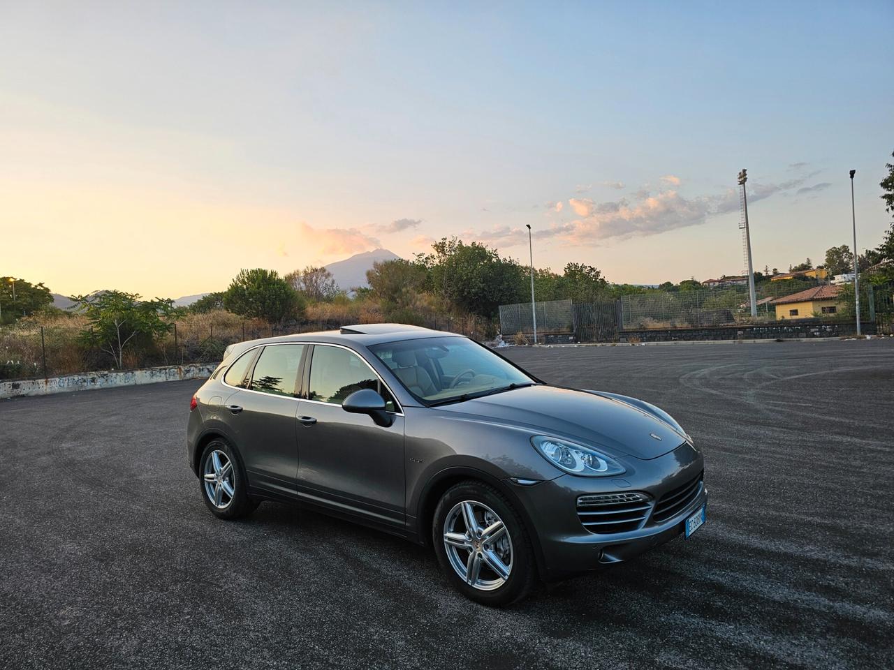 Porsche Cayenne 3.0 Diesel V6 240cv tetto apribile