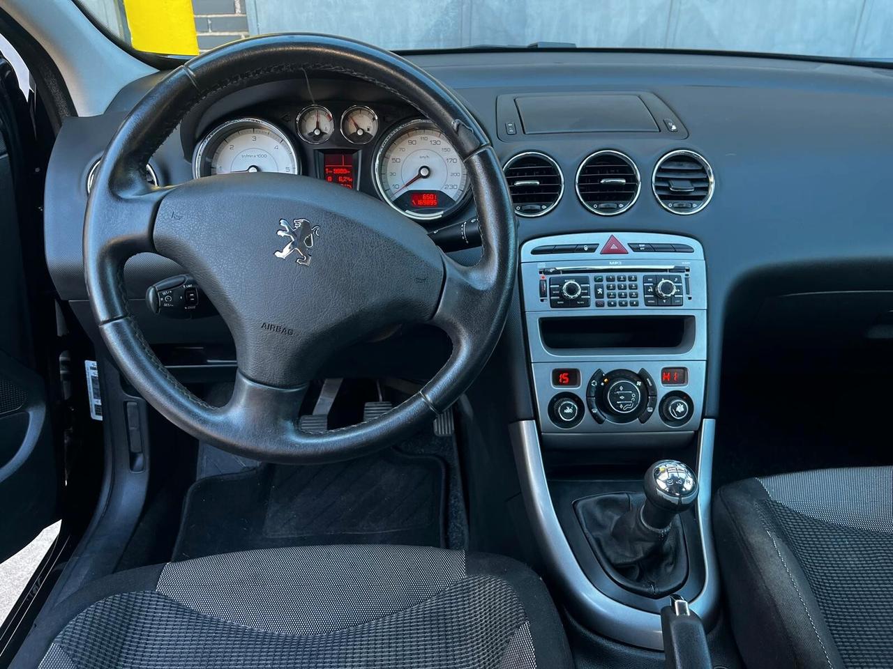 Peugeot 308 1.6 HDi 110CV 5p. Féline (5 Marce) 109 cv 80 kw