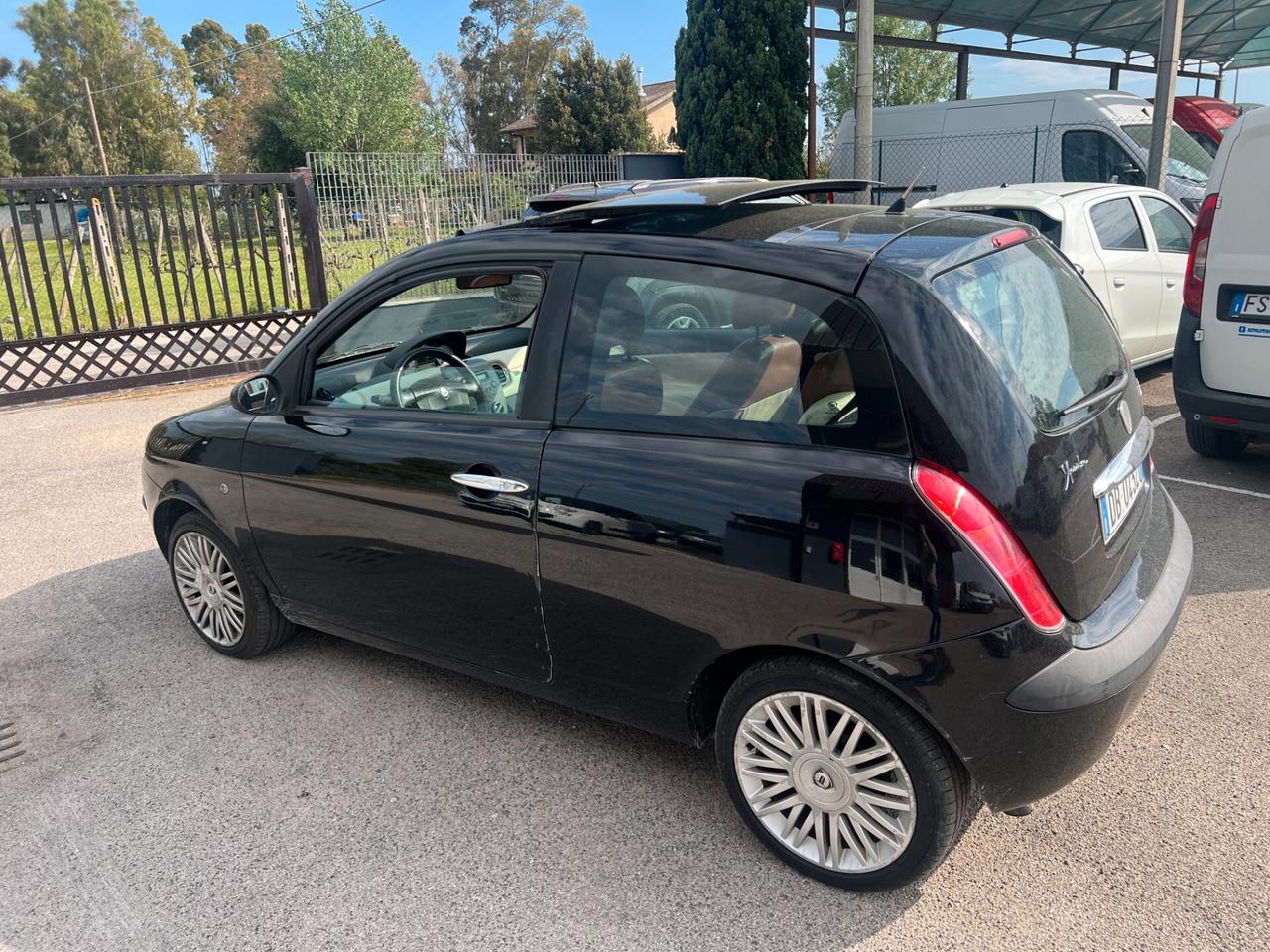 Lancia Ypsilon 1.3 Multijet - Tetto apribile e Pelle Frau