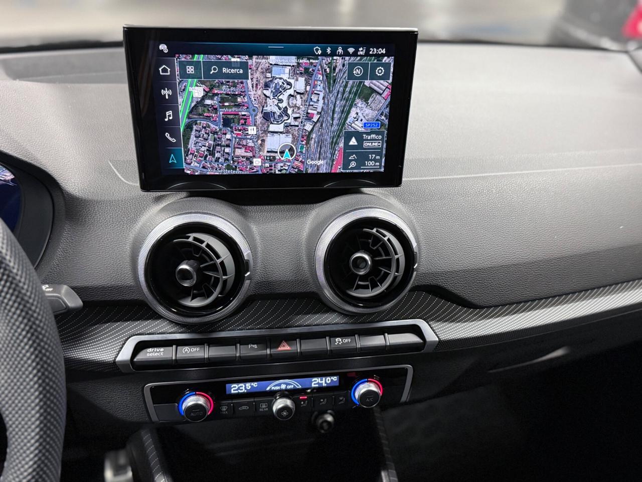 Audi Q2 35 TDI 150cv - S LINE - FULL LED - COCKPIT