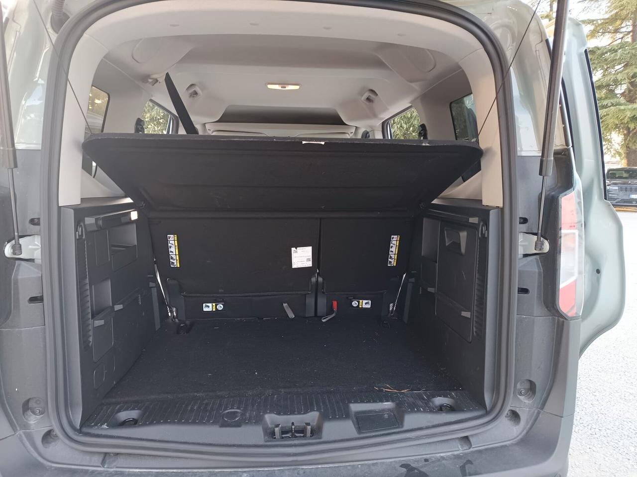 Ford Tourneo Courier 1.0 EcoBoost Titanium Tua a 298€/mese