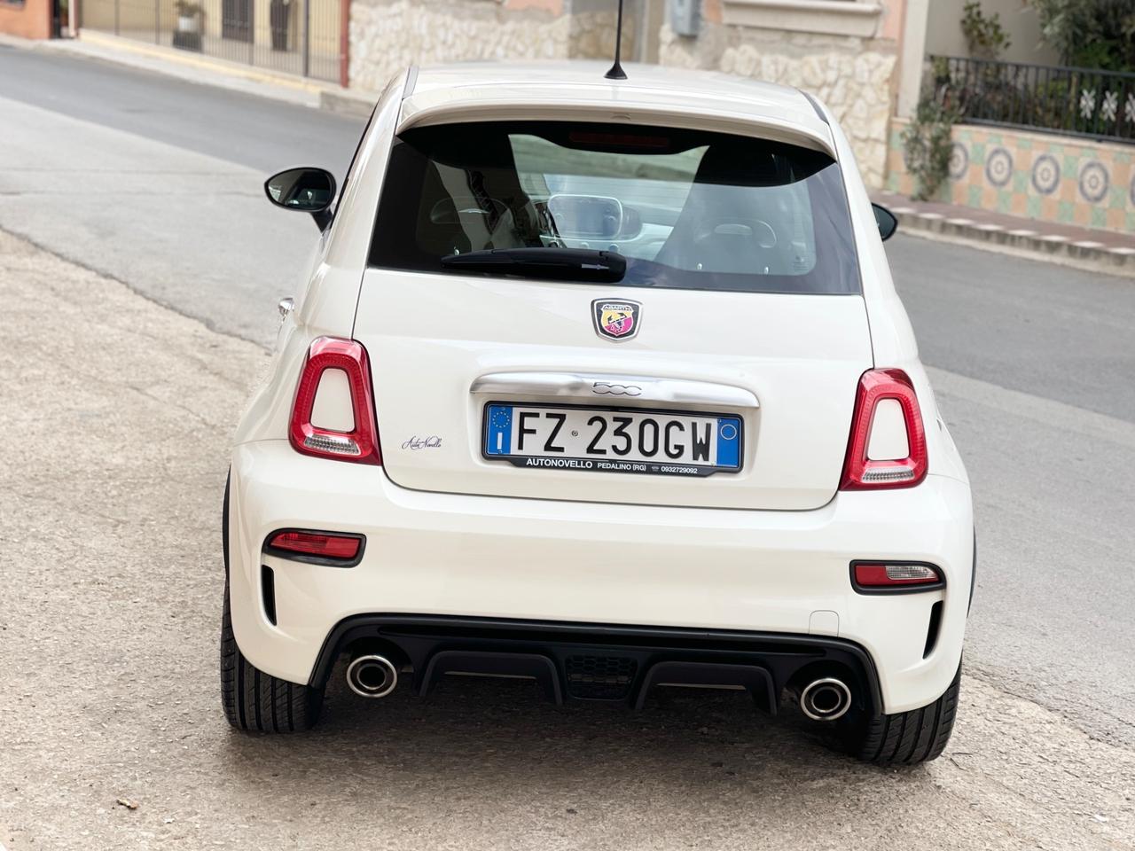 Abarth 595 1.4 Turbo T-Jet 145 CV 70 th anniversary