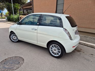 Lancia Ypsilon 1.4 New Oro Ecochic GPL 2010