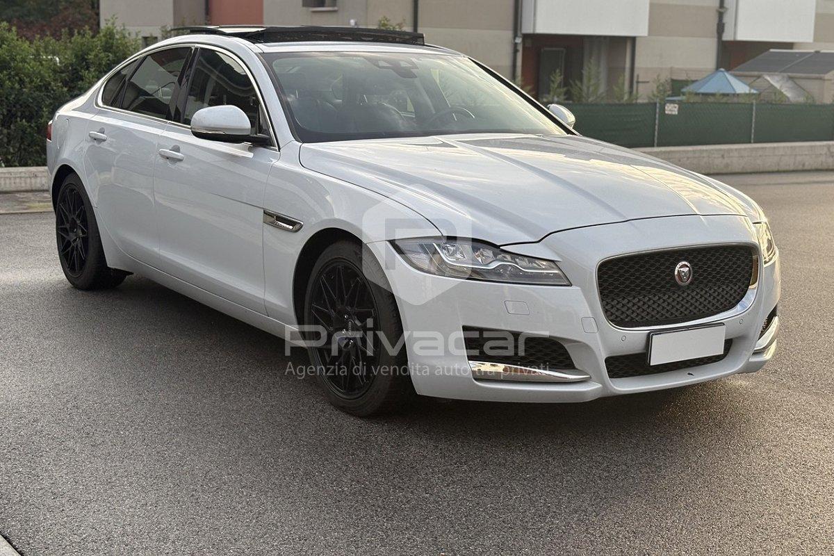 JAGUAR XF 3.0 D V6 300 CV aut. Prestige