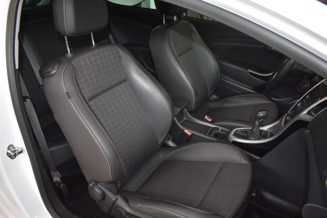 Opel Astra GTC 2.0 Cdti Cosmo S