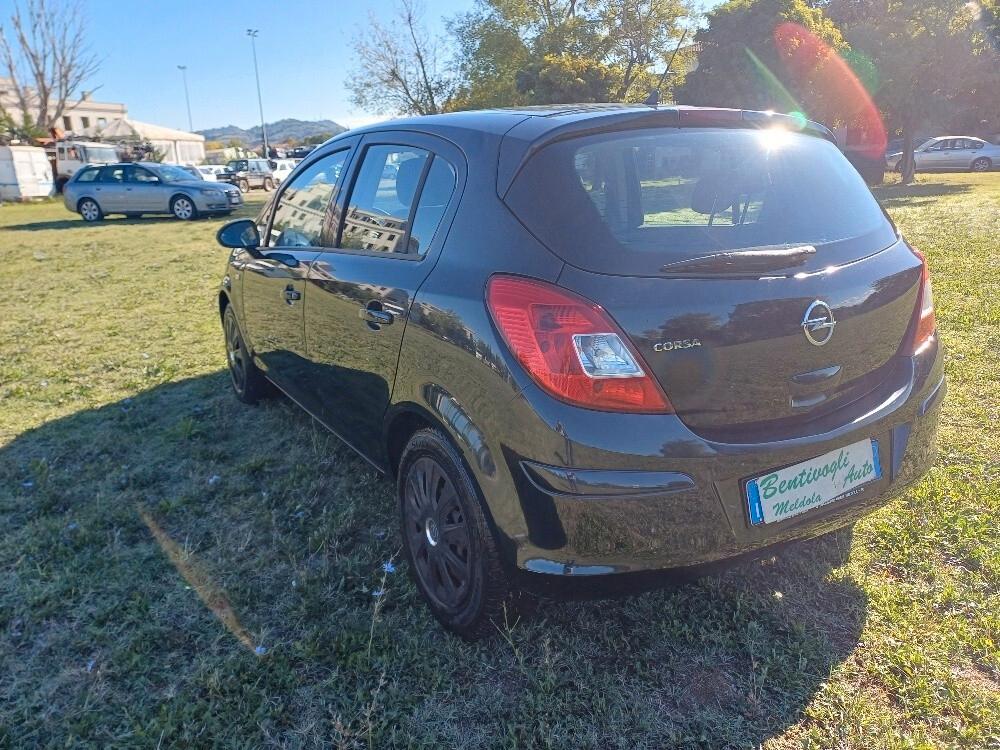 Opel Corsa 1.200 5 Porte GPL Tech Km 99.000