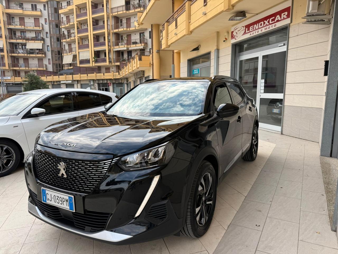 Peugeot 2008 1.5 BlueHDi 110 S&S Allure Pack