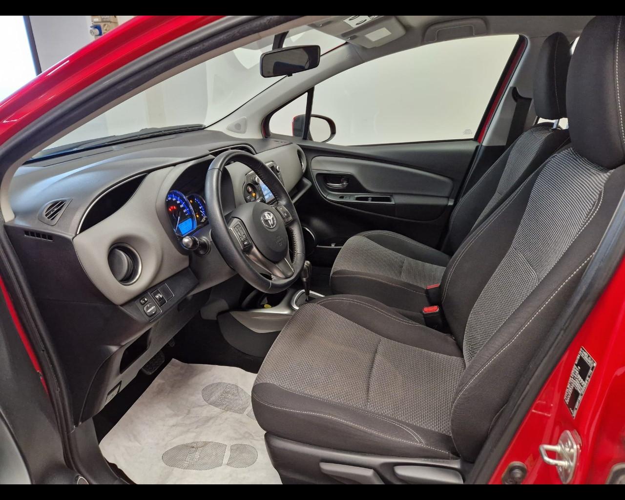 TOYOTA Yaris III - Yaris 5p 1.5h Active