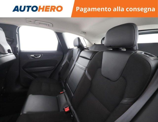 VOLVO XC60 B4 (d) AWD Geartronic Business Plus