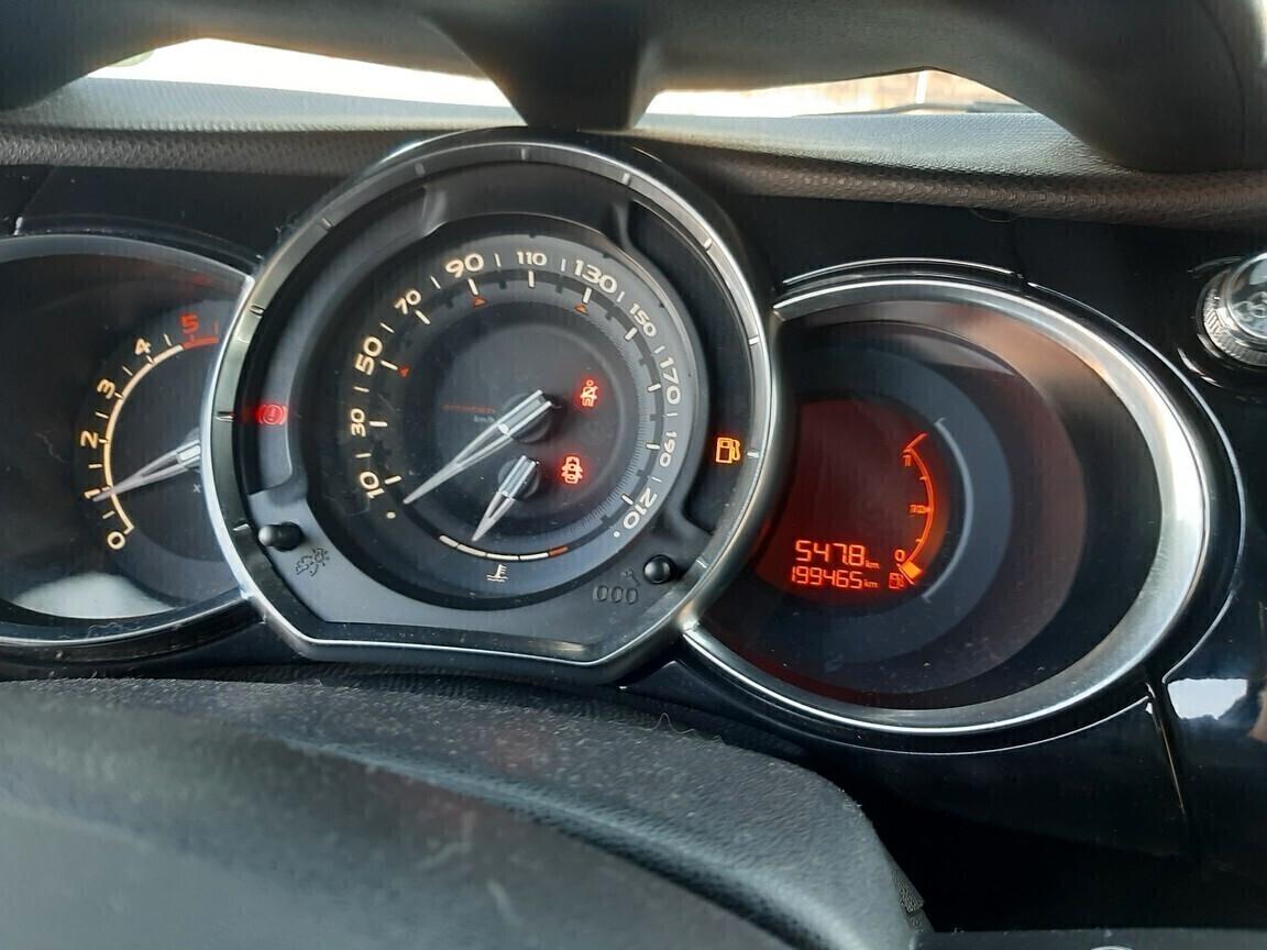 Ds DS3 3 1.6 e-HDi 90 airdream Just Black S&S