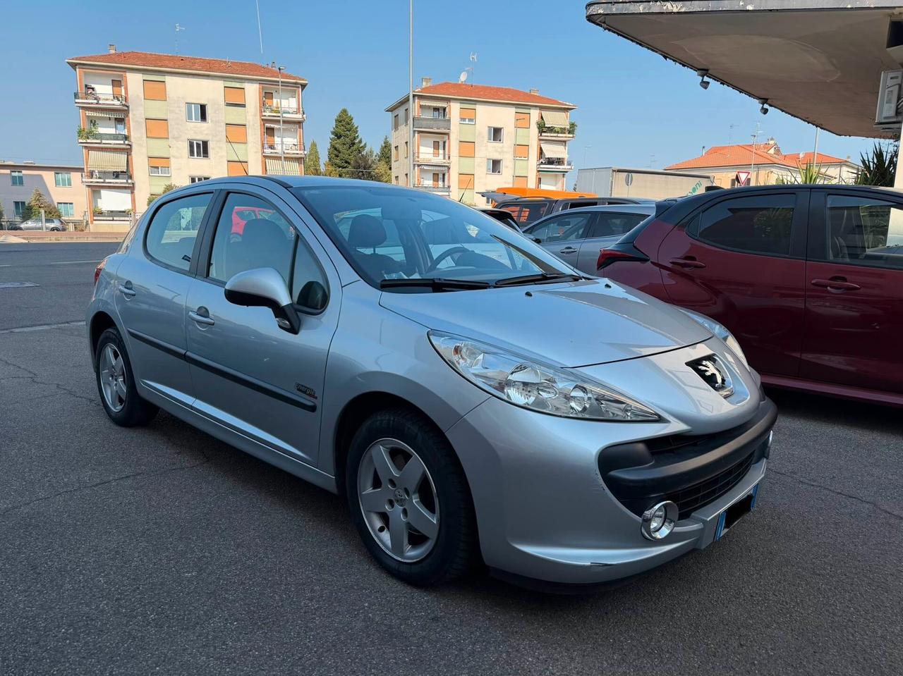 Peugeot 207 1.4 VTi 95CV 5p. NEOPATENTATI