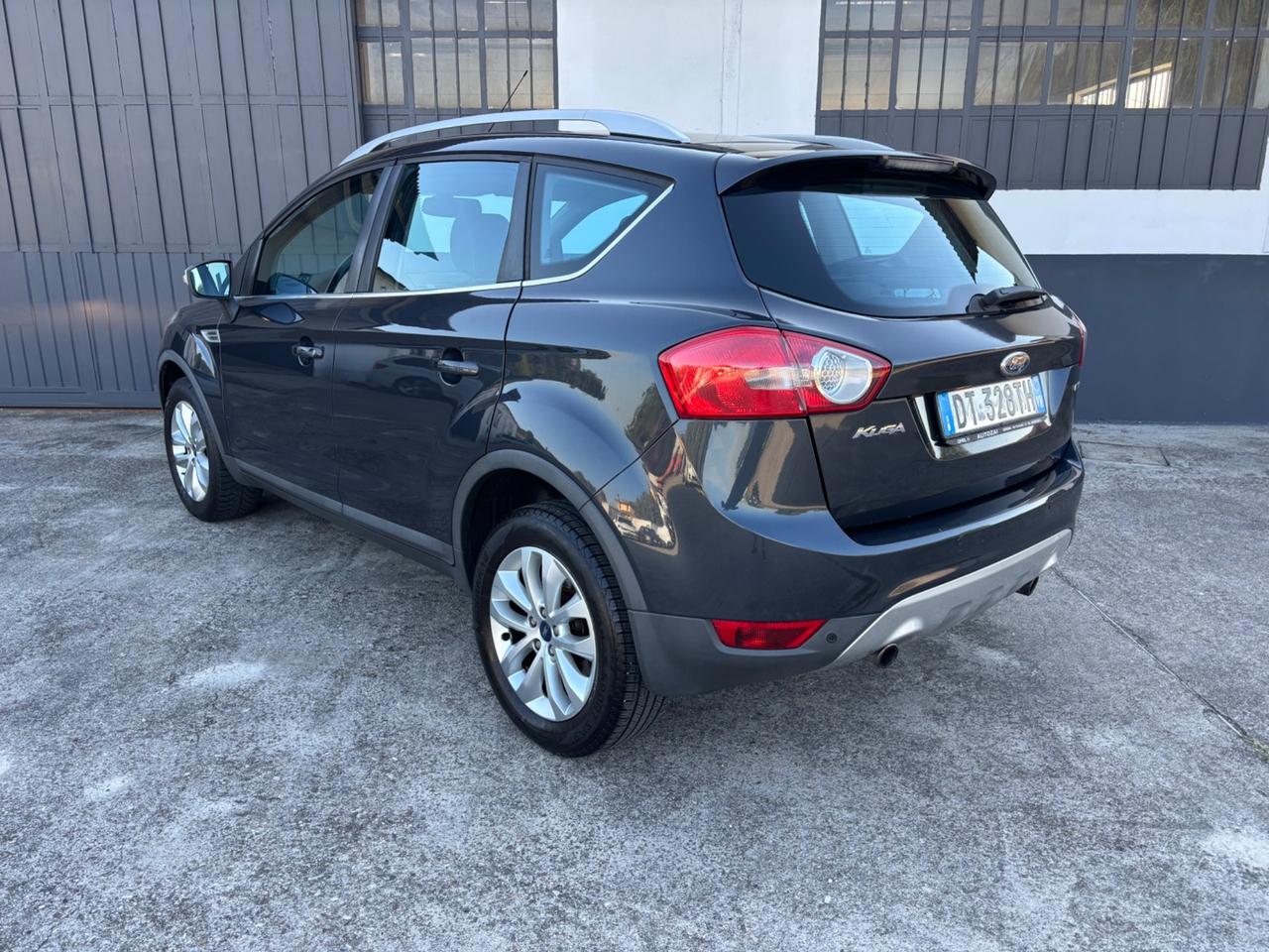 Ford Kuga 2.0 TDCi 4x4. Garanzia. Neopatentati