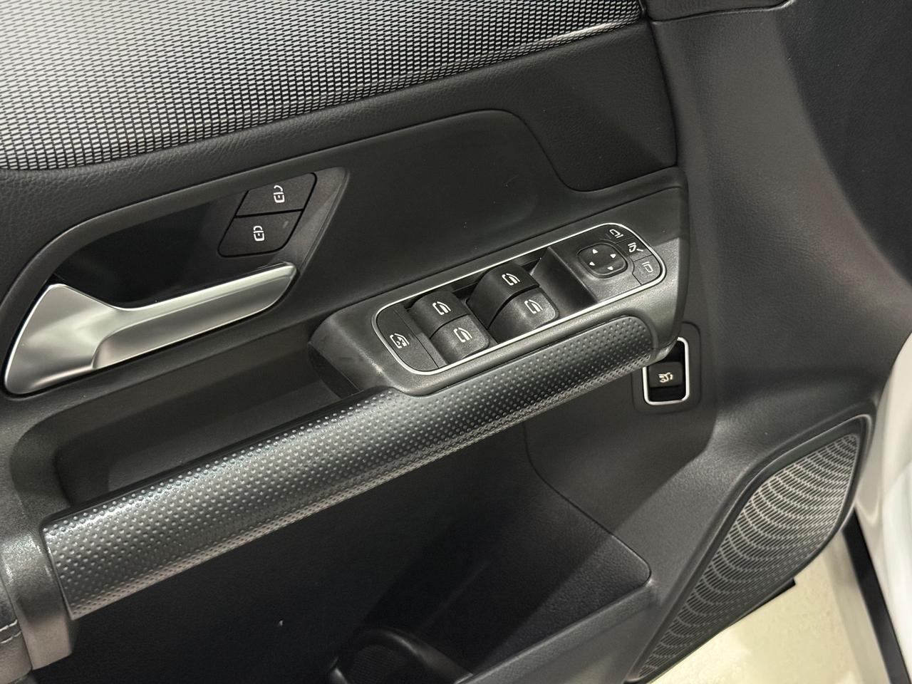 Mercedes-benz GLB 180d Automatic Sport Plus *TETTO