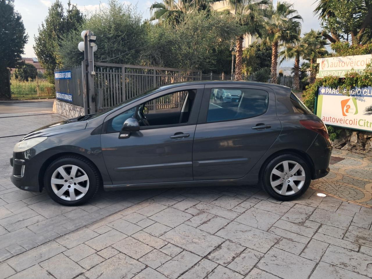 Peugeot 308 1.6 HDi 110CV 5p. Premium (6 Marce)