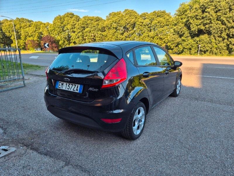FORD Fiesta 6ª serie Bs Fiesta Ikon 1.4 TDCi 7...