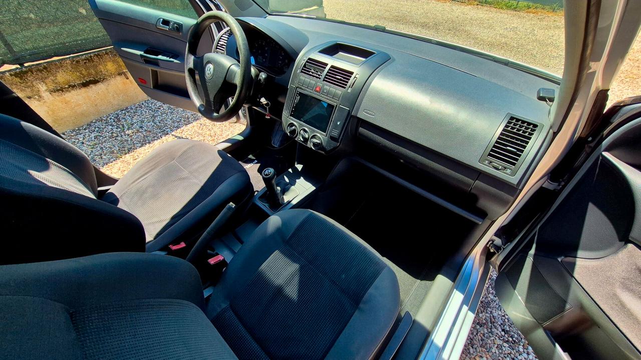 Volkswagen Polo 1.4 NEOPATENTATI