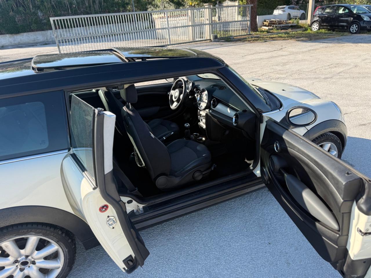 Mini Cooper D 1.6 Diesel 110cv NEOPATENTATI