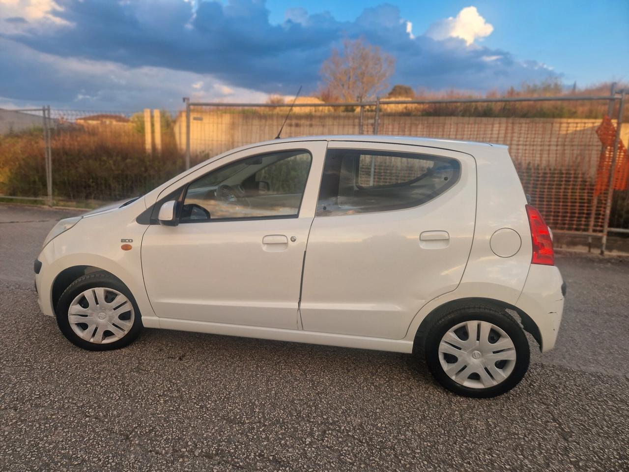 Nissan Pixo 1.0 5 porte GPL Eco Active