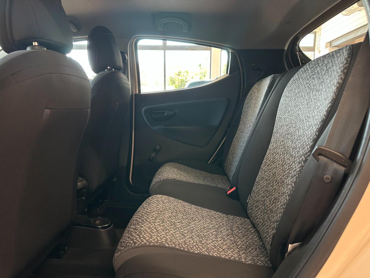 LANCIA YPSILON 1.0 FIREFLY HYBRID ECOCHIC GOLD S&S