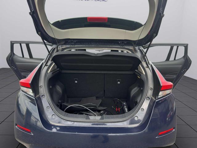 NISSAN Leaf ACENTA 40 KWH-NAVI-SENSORI-RETROCAMERA-POKI KM-