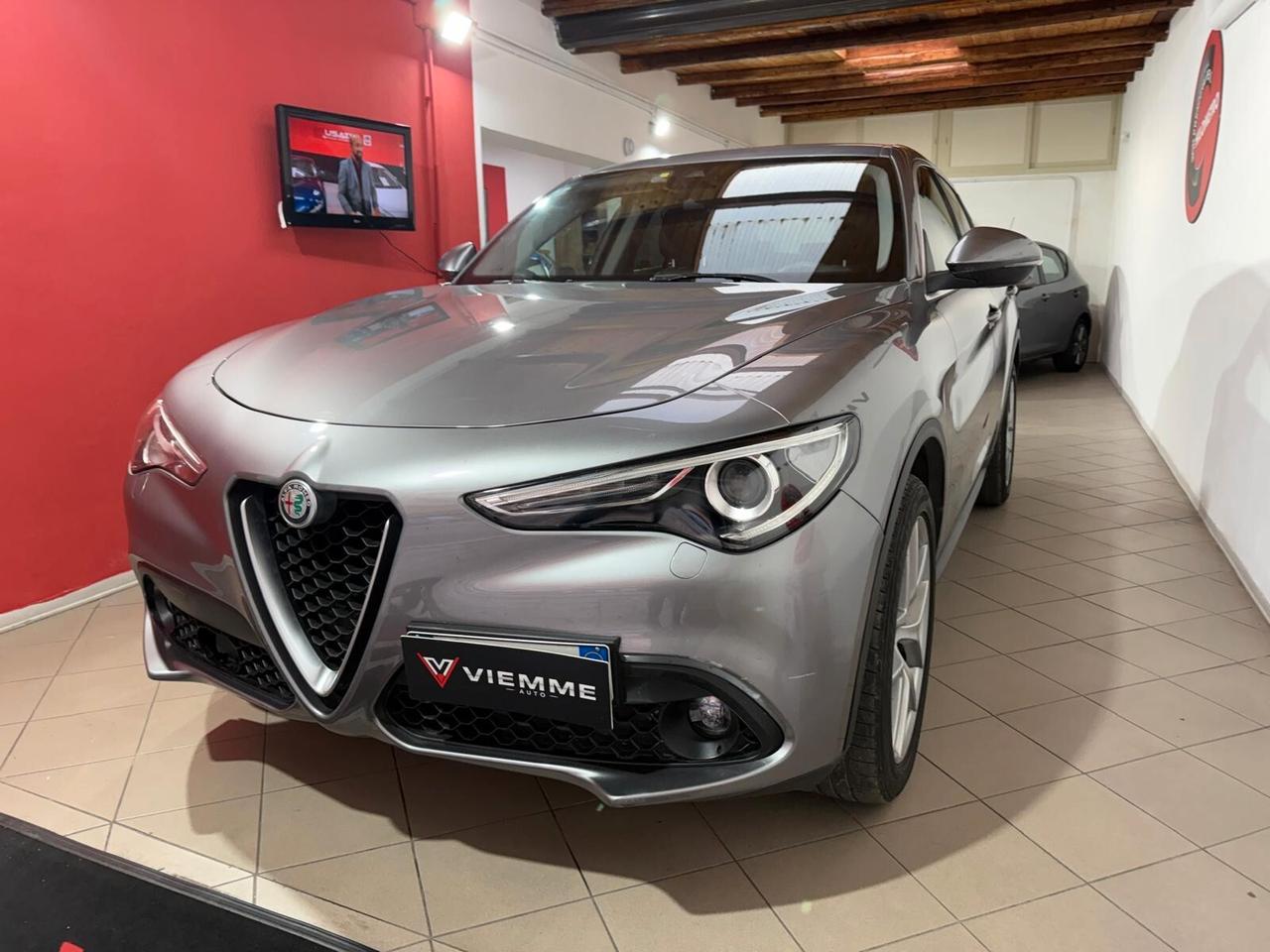 Alfa Romeo Stelvio 2.2 Turbodiesel 210 CV AT8 Q4 Super