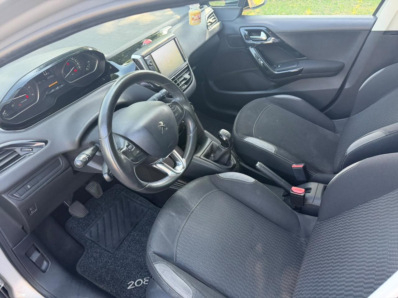 Peugeot 208 BlueHDi 75 5 porte Allure