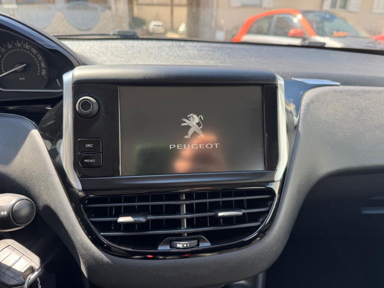 Peugeot 208 1.6 DIESEL 75CV 2015