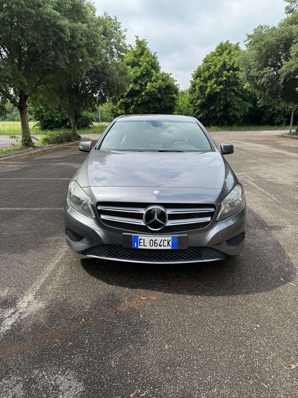 Mercedes-benz A 180 CDI BlueEFFICIENCY Automatic Sport