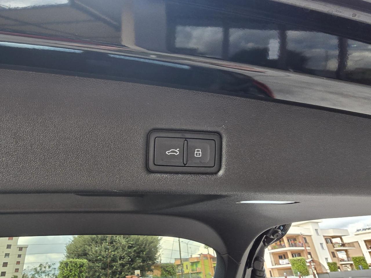 Audi Q5 40 TDI 204 CV quattro S tronic Identity Black