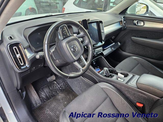 VOLVO XC40 D3 AWD Geartronic Momentum