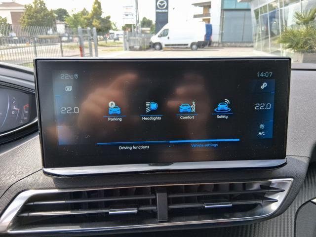 PEUGEOT 3008 BlueHDi 130 S&S EAT8 Active Business