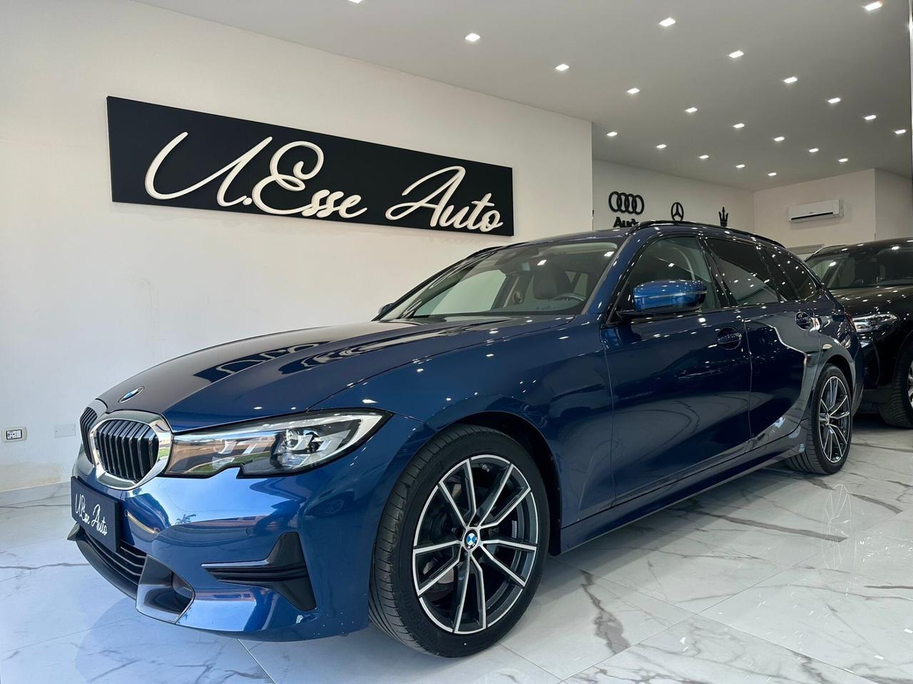 BMW 318 d 48V Touring Sport LED AMBIENT