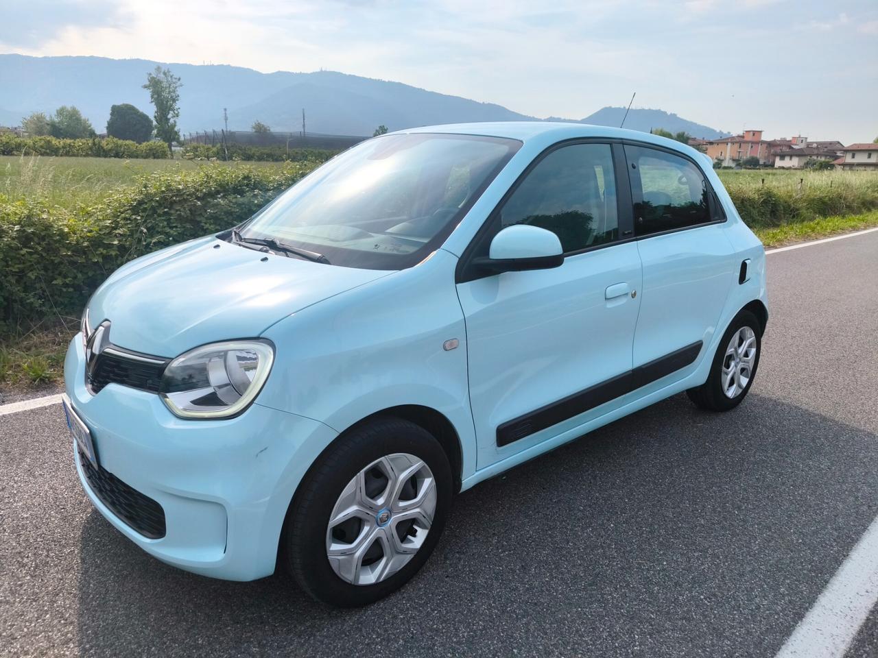 TWINGO ZEN ELETRIC-KM 48000-UNIPROPRIETARIO
