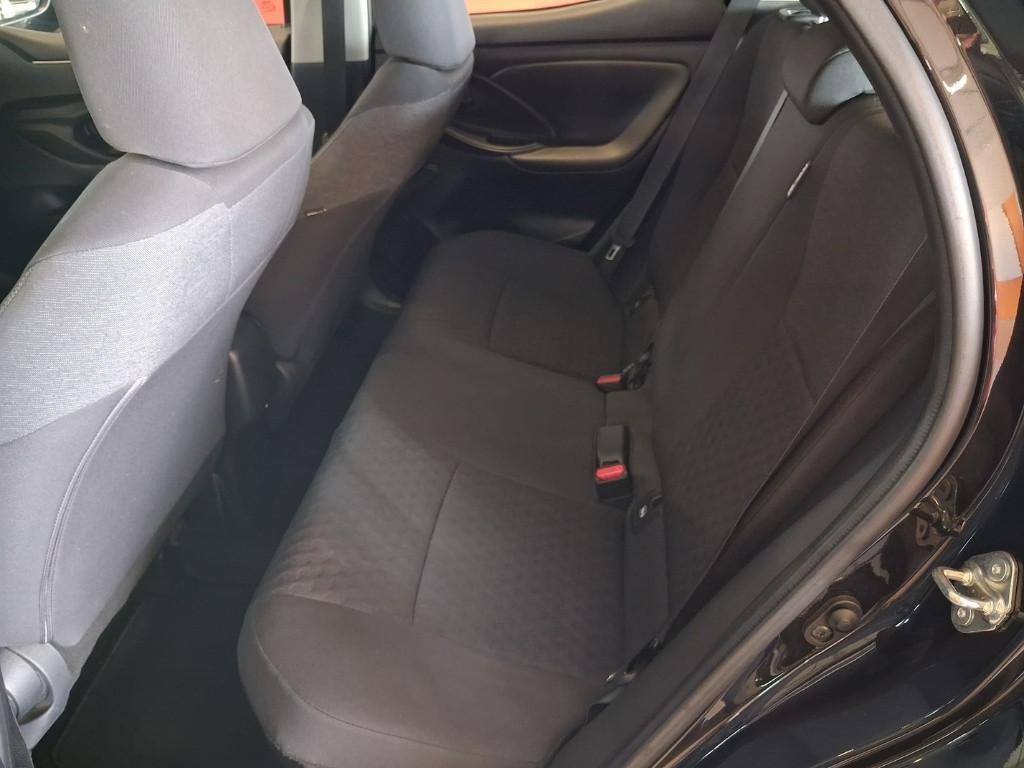 TOYOTA Yaris IV 2020 - Yaris 1.5h Business