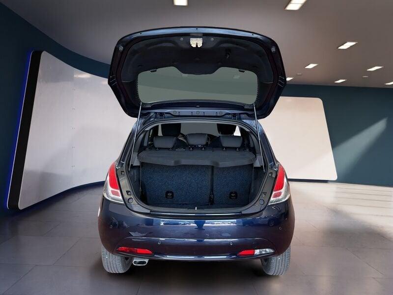 Lancia Ypsilon III 2015 1.0 hybrid Gold s&s 70cv