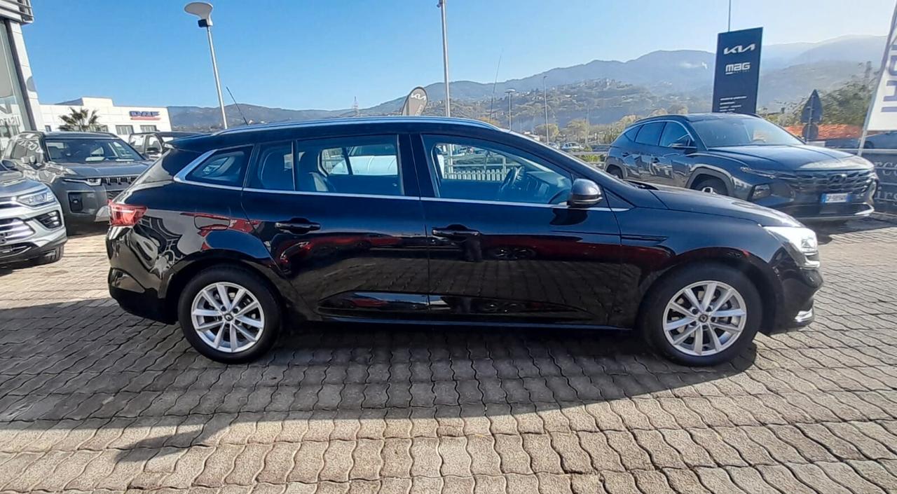 Renault Megane Mégane Sporter Blue dCi 115 CV EDC Business IVA ESPOSTA